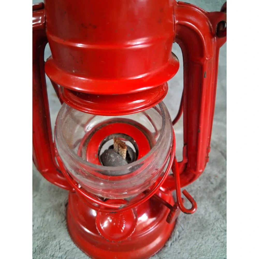 Vtg Winged Wheel No 350 Red Kerosene Lantern Japan Hurricane Lamp Lightly Used